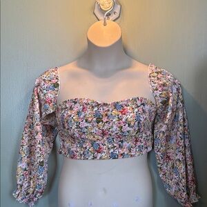 Floral Puff Sleeve Crop Top